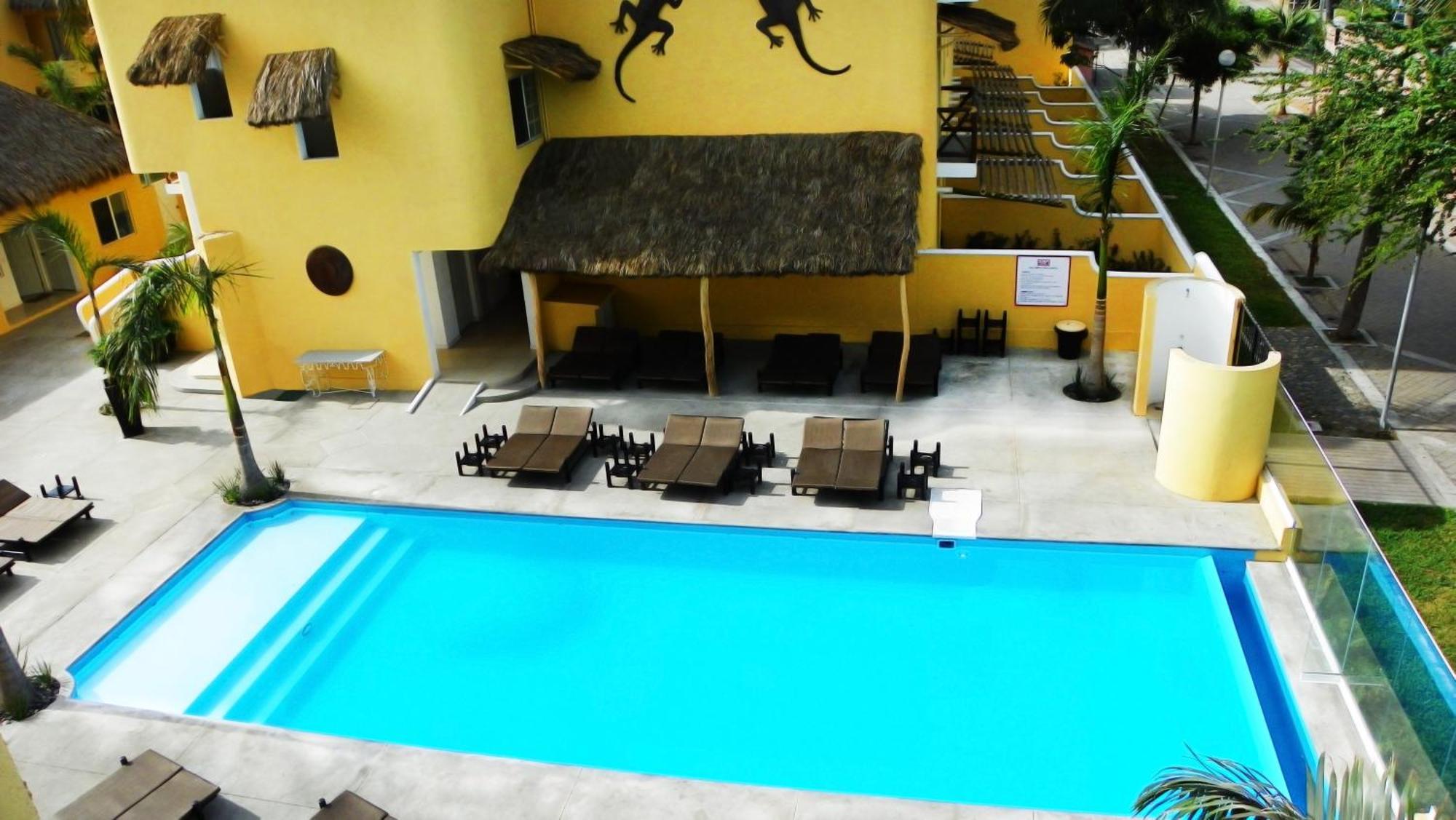 Zar Manzanillo Hotell Exteriör bild