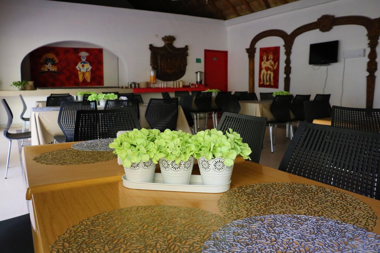 Zar Manzanillo Hotell Exteriör bild